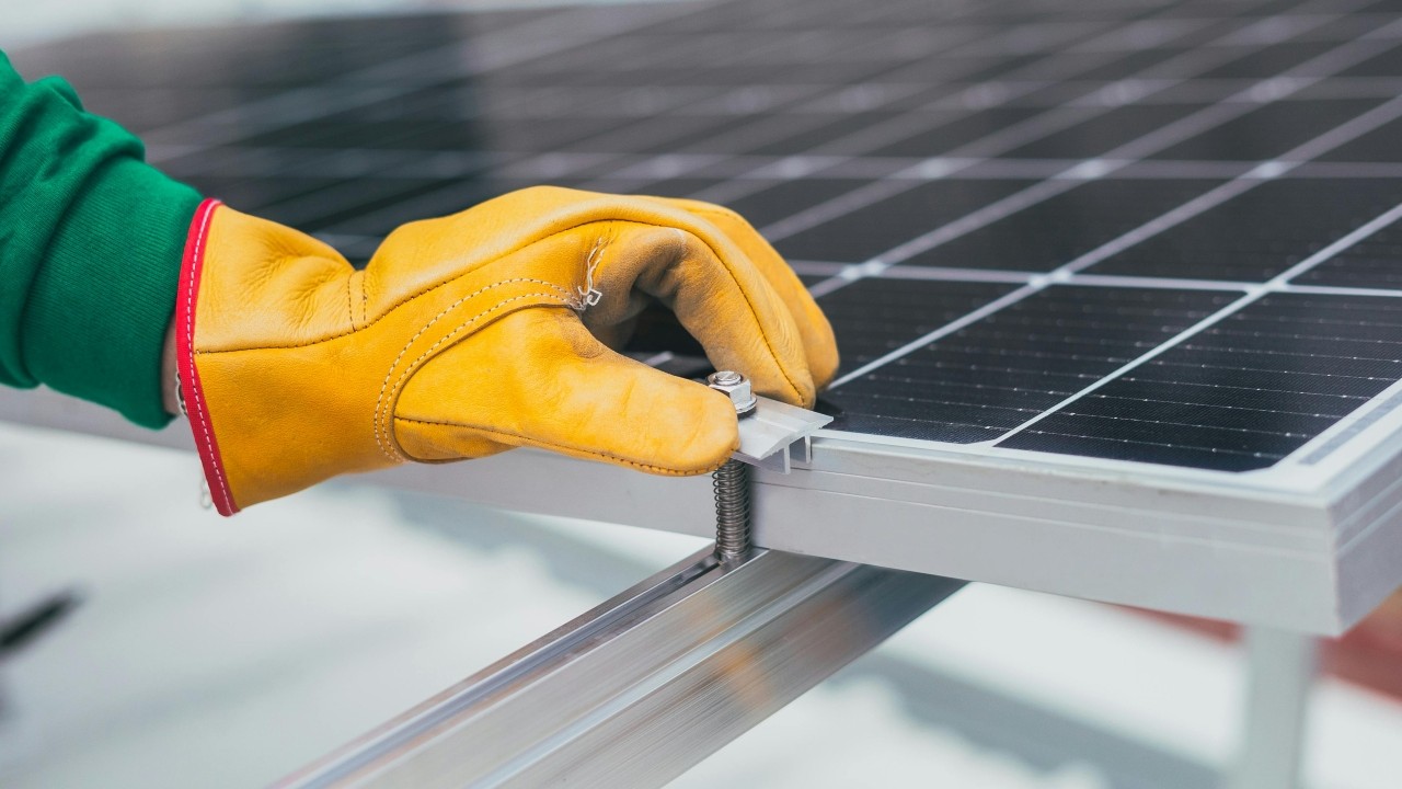 INSTALAȚII FOTOVOLTAICE – CONDIȚII DE PROIECTARE ȘI SIGURANȚĂ LA INCENDIU